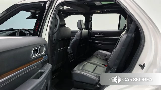 Ford Explorer 2019 Белый из Кореи, фото 2