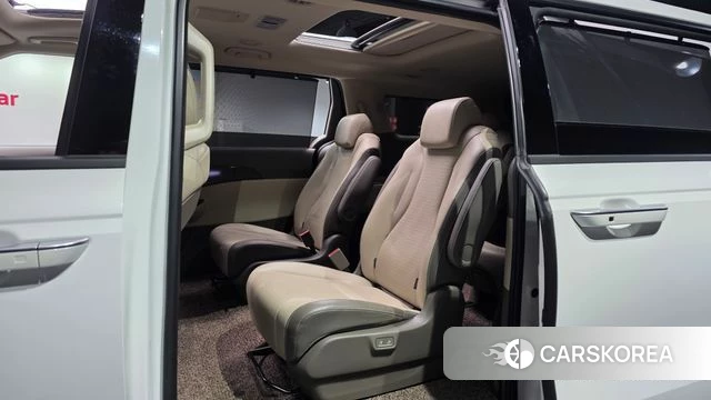 Kia Carnival 4th generation 2023 Белый из Кореи, фото 2
