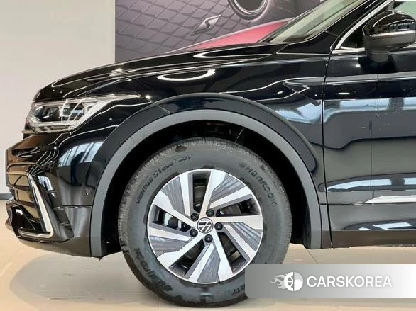 Volkswagen Tiguan L 2025 Черный из Китая, фото 2