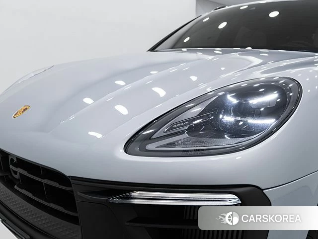 Porsche Macan 2023 Цвет галактики из Кореи, фото 2