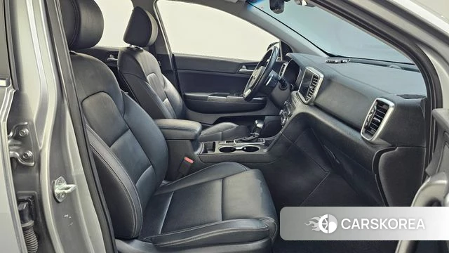 Kia Sportage The Bold 2021 Серый из Кореи, фото 2