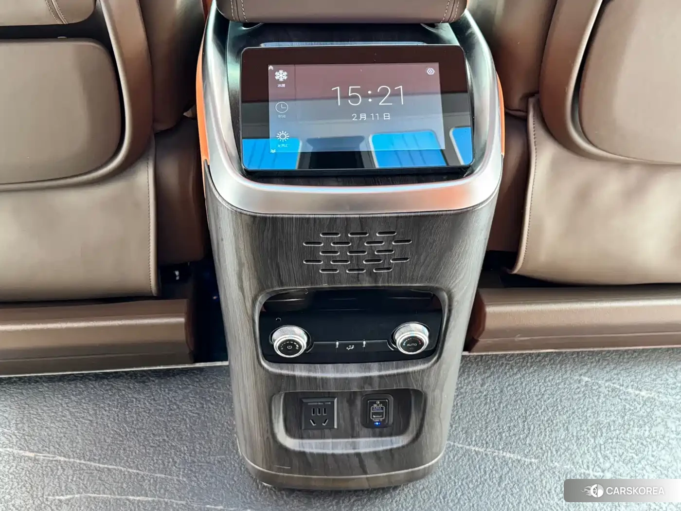 Ford Transit 2024 Черный из Китая, фото 2