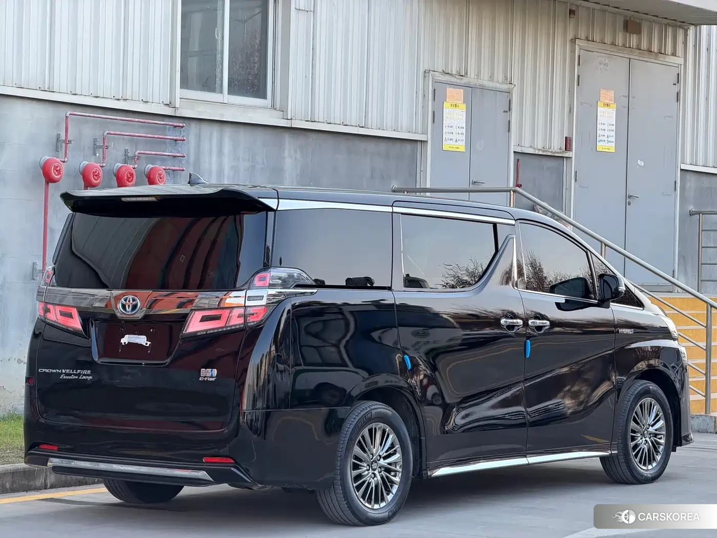 Toyota Vellfire 2022 Черный из Китая, фото 2