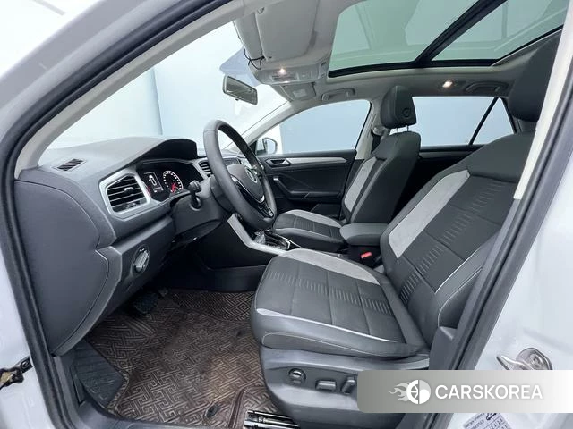 Volkswagen T-Roc 2021 Белый из Китая, фото 2