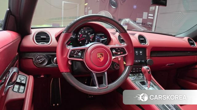 Porsche 718 Boxster 2023 Светло-серебряный цвет из Кореи, фото 2