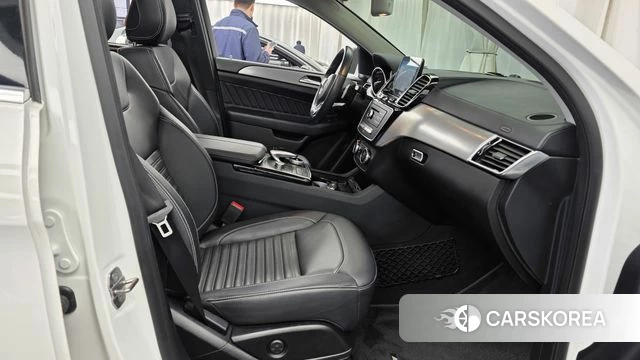 Mercedes-Benz GLE - Class W166 2018 Белый из Кореи, фото 2