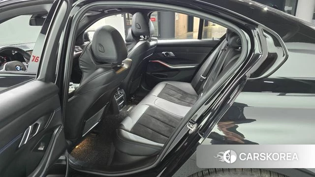 BMW 3 Series (G20) 2021 Черный из Кореи, фото 2