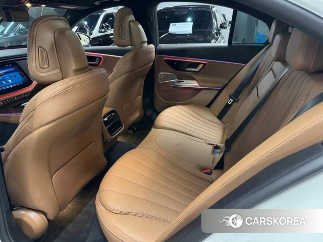 Mercedes-Benz E-Class W214 2025 Белый из Кореи, фото 2