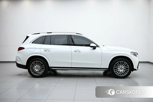 Mercedes-Benz GLC 2023 Белый из Китая, фото 2