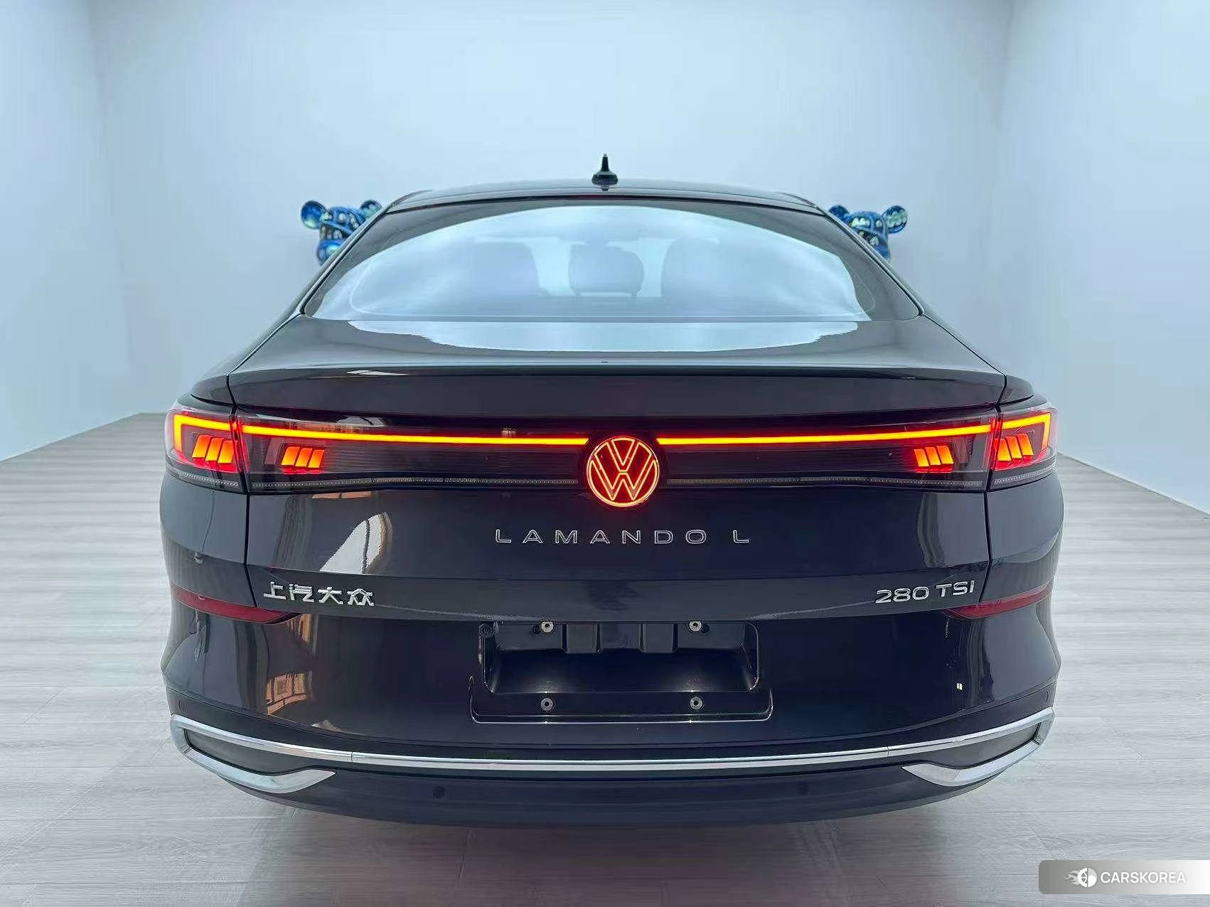 Volkswagen Lamando 2023 Темно-серый из Китая, фото 2