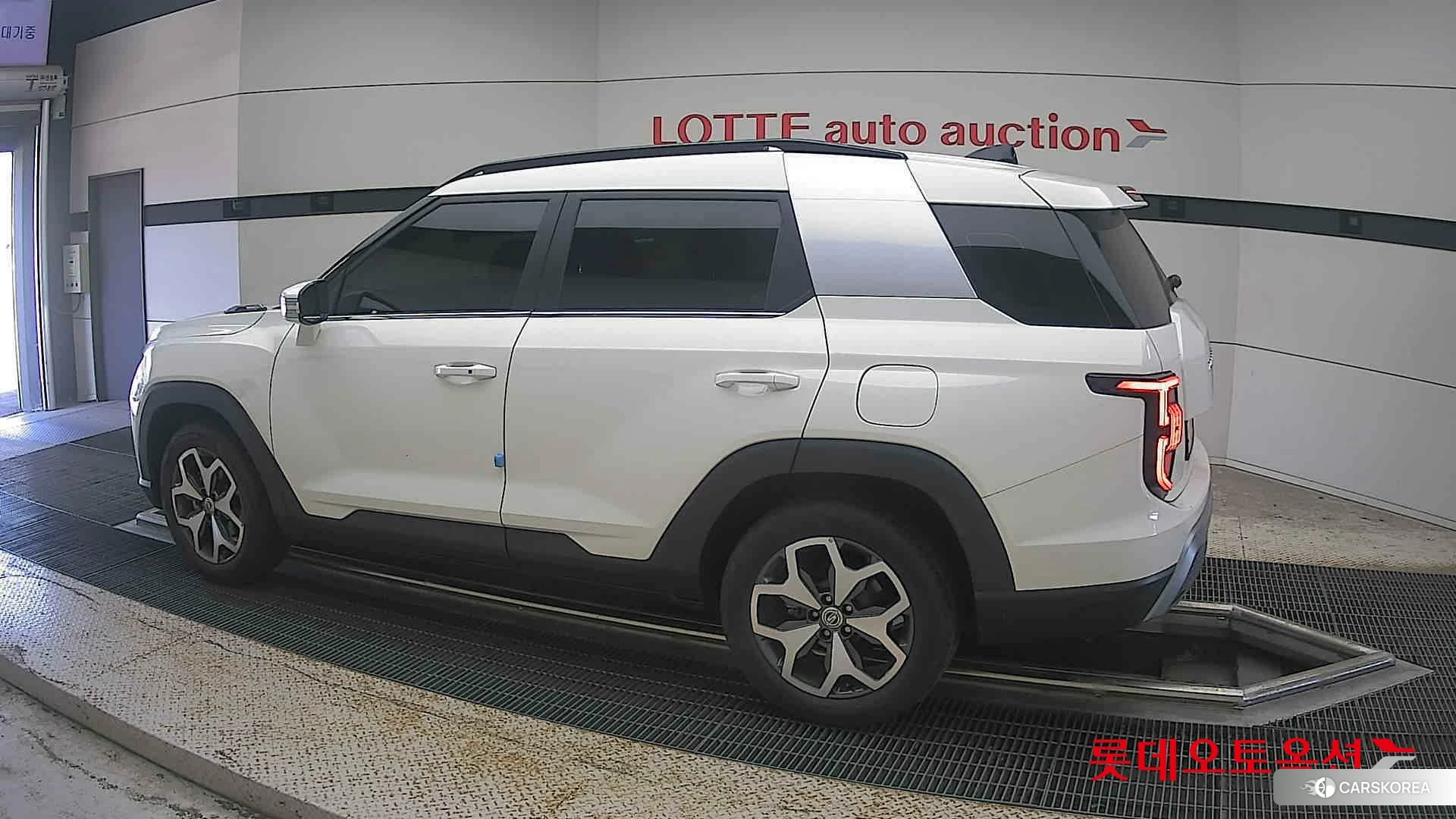SsangYong Torres id 4990100 из Кореи 2
