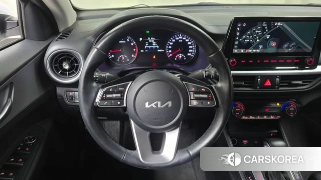 Kia The New K3 2nd generation 2022 Белый из Кореи, фото 2