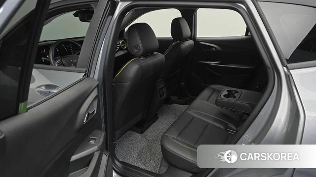 Chevrolet (GM Daewoo) Trax Crossover 2026 Серый из Кореи, фото 2