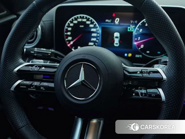 Mercedes-Benz C-class 2024 Белый из Китая, фото 2