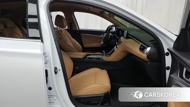 Genesis The New G70 2022 Белый из Кореи, фото 2
