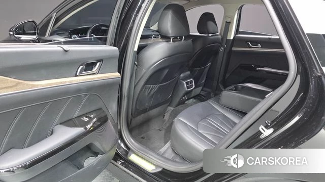Kia K5 3rd generation 2023 Черный из Кореи, фото 2