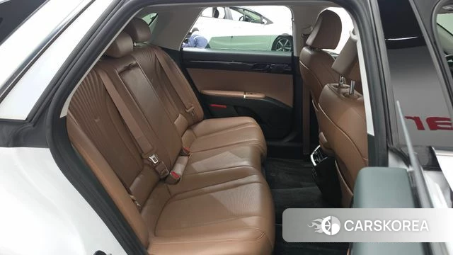 Hyundai Grandeur Hybrid (GN7) 2023 Белый из Кореи, фото 2