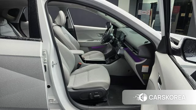 Hyundai Kona Hybrid (SX2) 2023 Белый из Кореи, фото 2