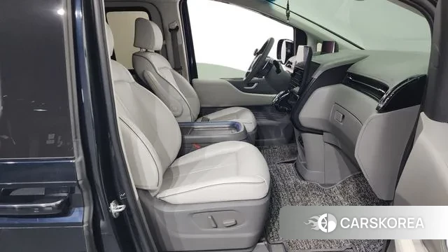 Hyundai Staria 2021 Синий из Кореи, фото 2