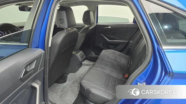 Volkswagen 7th Generation of Jetta 2023 Синий из Кореи, фото 3