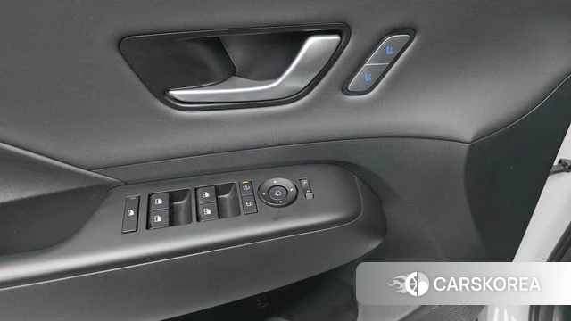 Hyundai Kona Hybrid (SX2) 2023 Белый из Кореи, фото 2