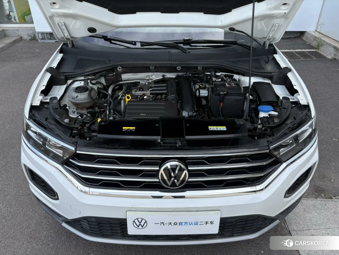 Volkswagen T-Roc 2021 Белый из Китая, фото 2