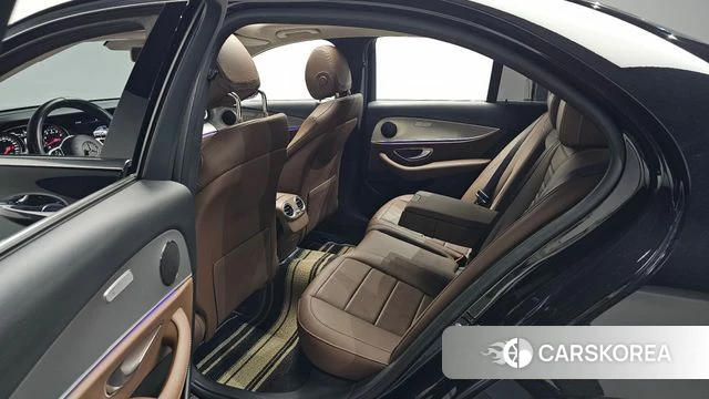 Mercedes-Benz E-Class W213 2019 Черный из Кореи, фото 2