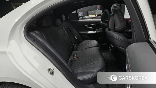 Mercedes-Benz E-Class W214 2025 Белый из Кореи, фото 2