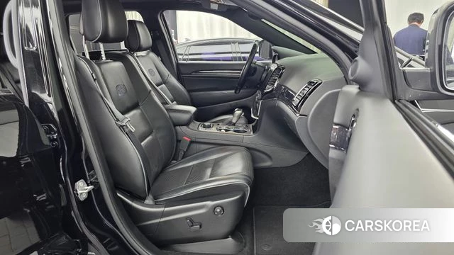Jeep Grand Cherokee 2021 Черный из Кореи, фото 2