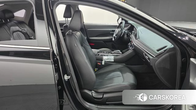 Hyundai Sonata (DN8) 2021 Черный из Кореи, фото 2