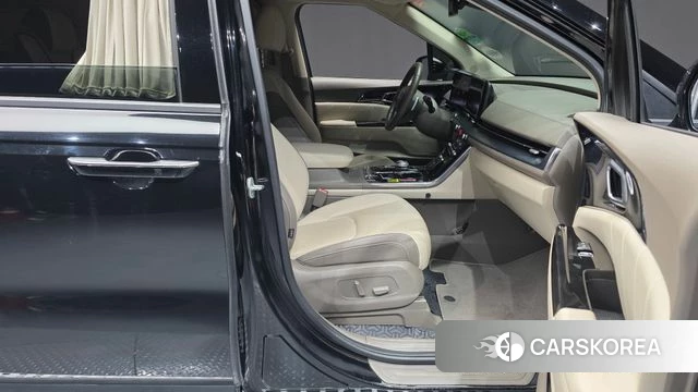 Kia Carnival 4th generation 2022 Черный из Кореи, фото 2
