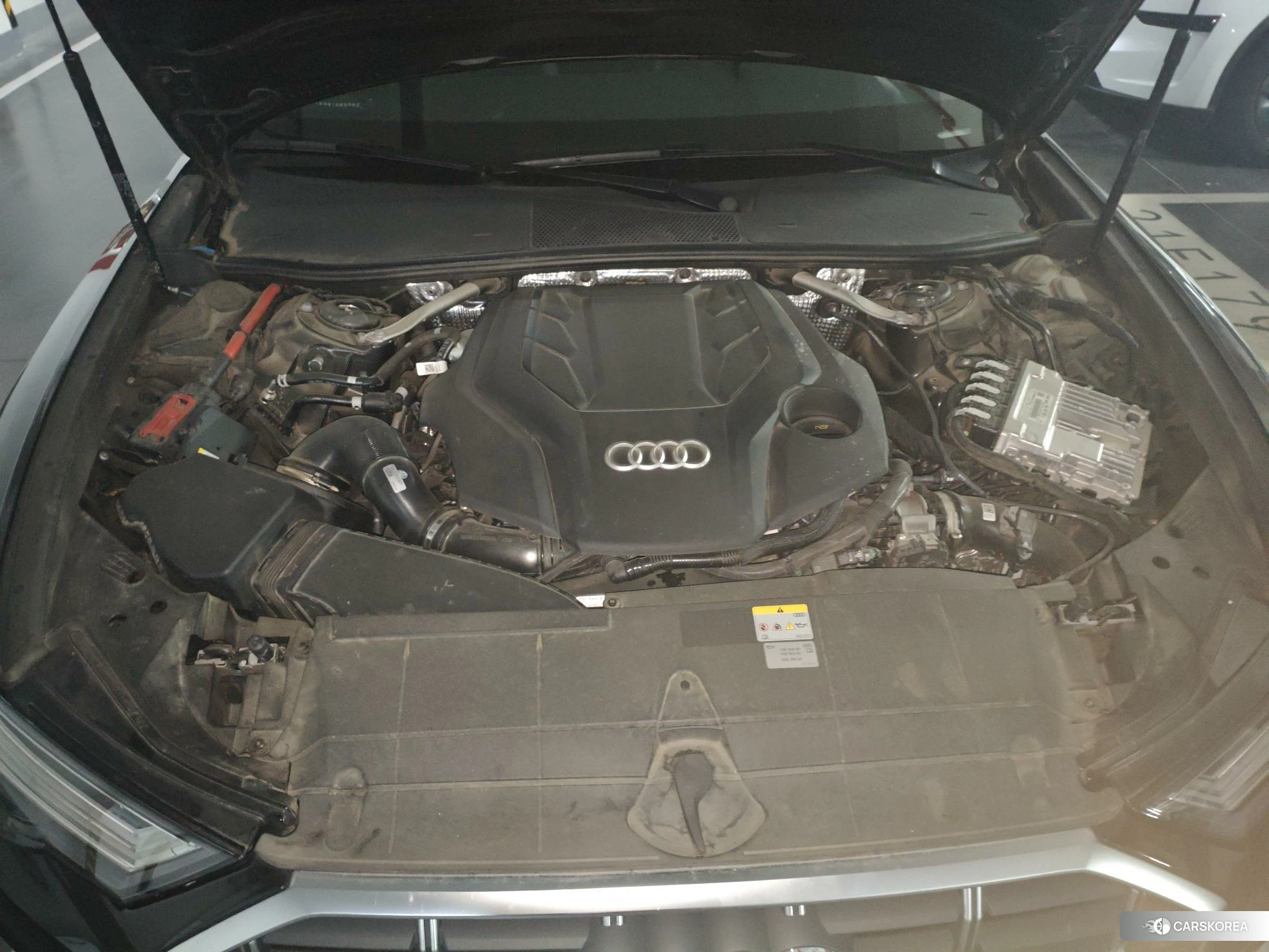 Audi A6 2023 Черный из Китая, фото 2