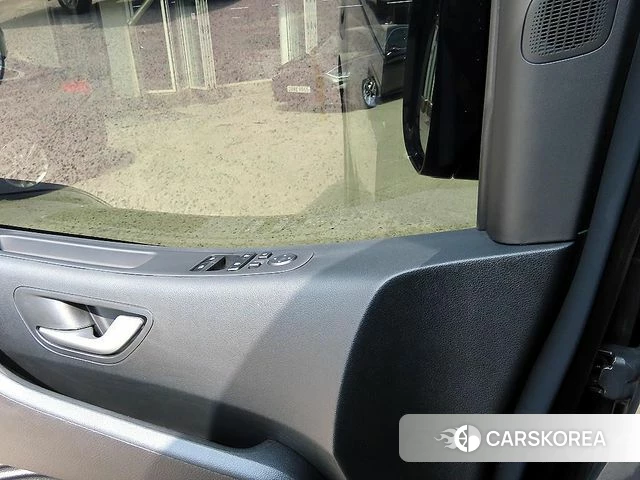 Hyundai Staria 2025 Серый из Кореи, фото 2