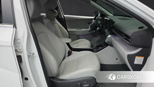 Hyundai Kona Hybrid (SX2) 2024 Белый из Кореи, фото 2