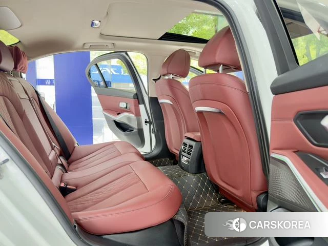BMW i3 2023 Белый из Китая, фото 2