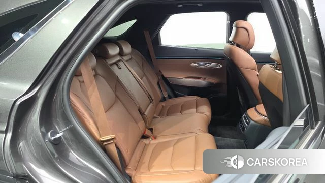 Genesis GV70 2024 Серый из Кореи, фото 2