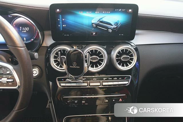 Mercedes-Benz GLC 2021 Белый из Китая, фото 2