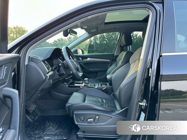 Audi Q5L 2024 Черный из Китая, фото 2