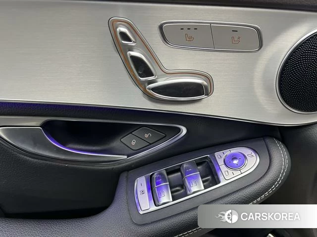Mercedes-Benz GLC 2023 Черный из Китая, фото 2