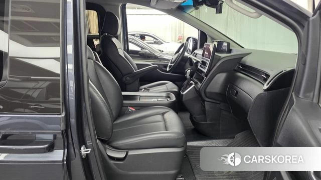 Hyundai Staria 2022 Серый из Кореи, фото 2