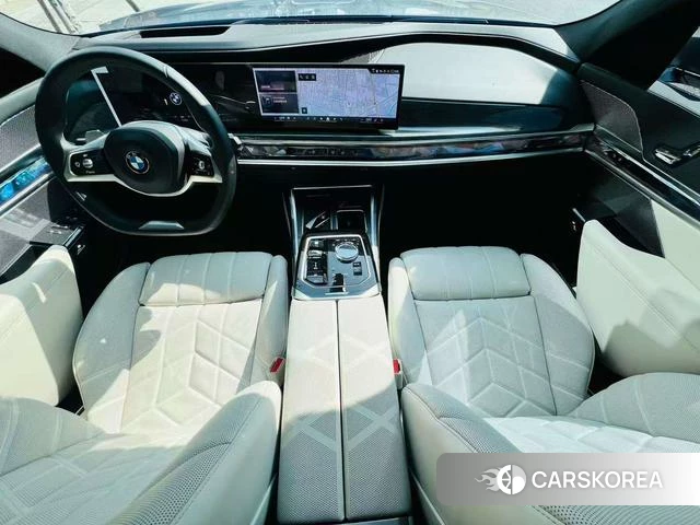 BMW 7 series 2025 Красный из Китая, фото 2