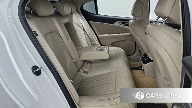 Genesis The New G70 2022 Белый из Кореи, фото 2