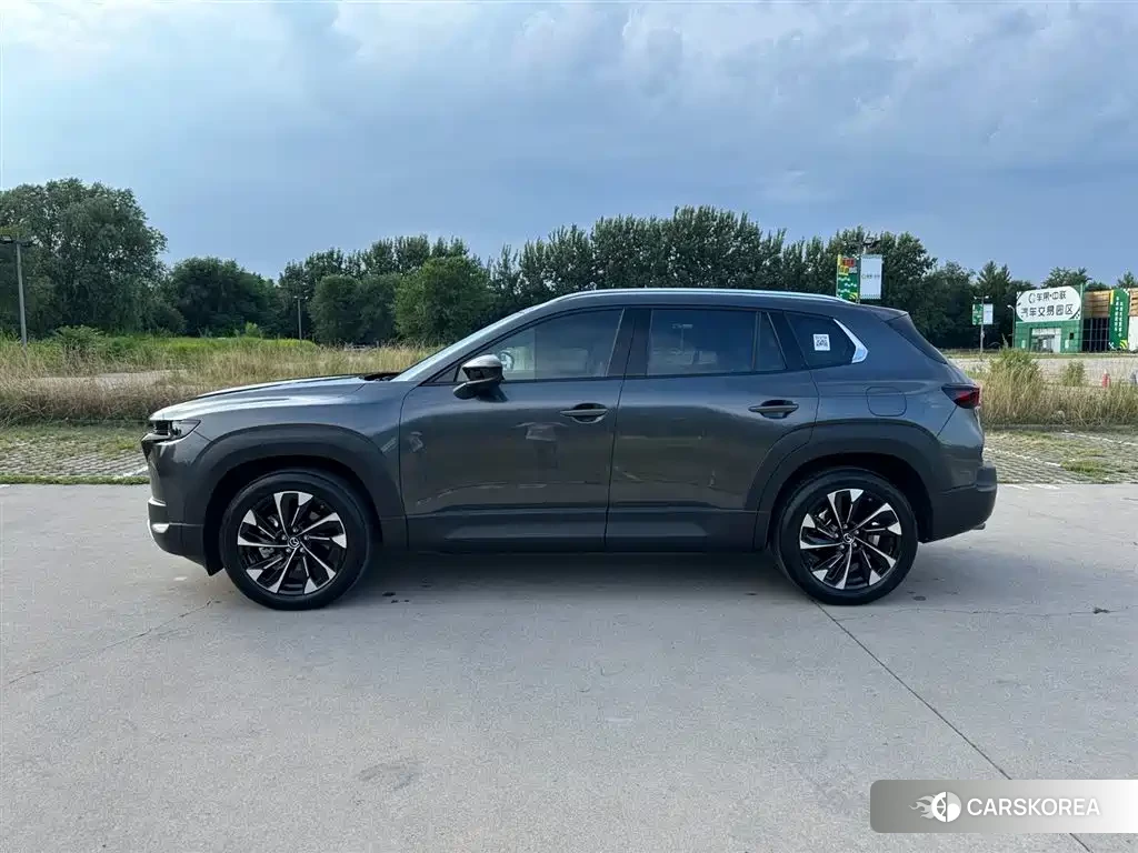 Mazda CX-50 2025 Silver/gray из Китая, фото 2