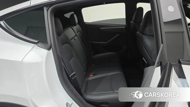 Tesla Model Y 2026 Белый из Кореи, фото 2
