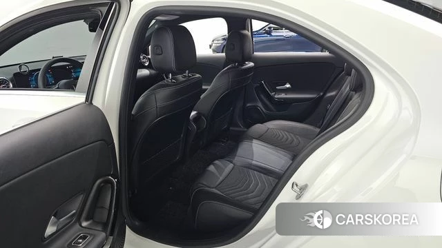 Mercedes-Benz A-Class W177 2020 Белый из Кореи, фото 2