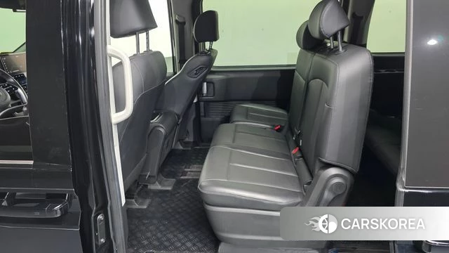 Hyundai Staria 2023 Черный из Кореи, фото 2