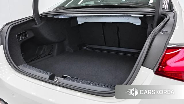 Mercedes-Benz E-Class W214 2026 Белый из Кореи, фото 2