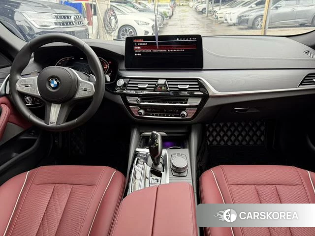 BMW 5 series 2023 Черный из Китая, фото 2