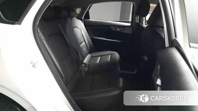 Kia The New K3 2nd generation 2021 Белый из Кореи, фото 2