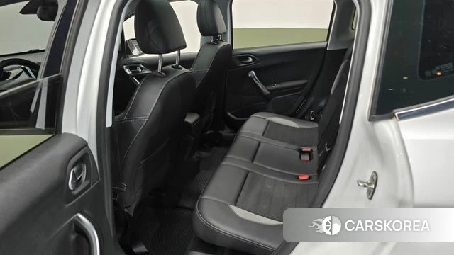 Peugeot 2008 2018 Белый из Кореи, фото 2